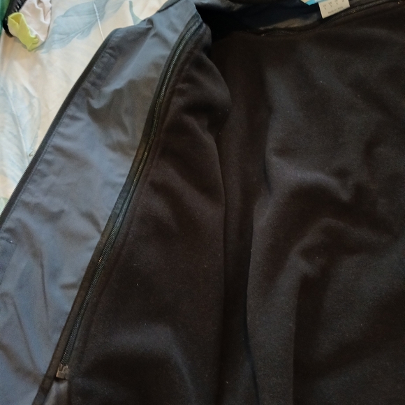 Amazon - Picture 5 of 6